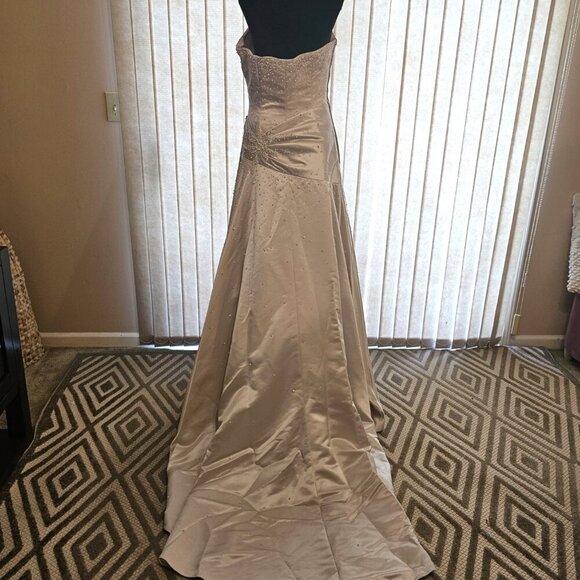 Golden Gate Bridal  Champagne Strapless Wedding Dress 16 - Picture 3 of 8